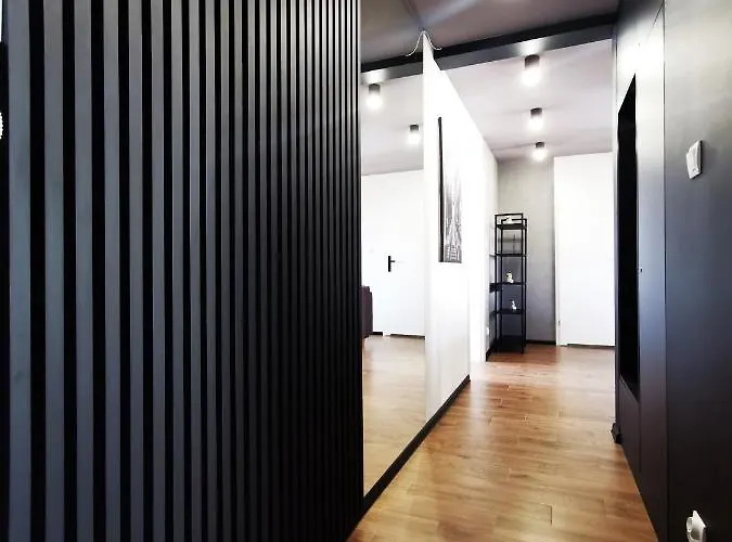 아파트 Gliniana ~ Self Check-in 24h ~ Lift 브로츠와프