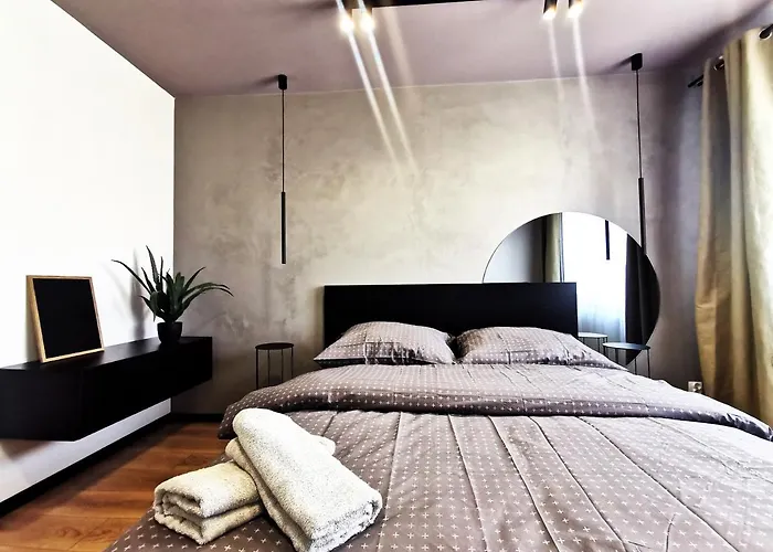 아파트 Gliniana ~ Self Check-in 24h ~ Lift 브로츠와프